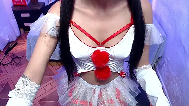 alaia blue online show from 10.30.25