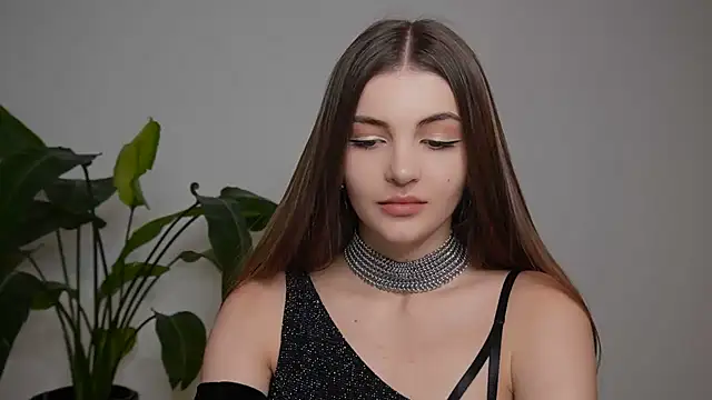 MayTease online show from 09.28.25