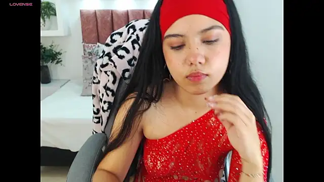 lucyrosse8 online show from 01.10.26