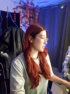 lunnaa  online show from 11.05.25