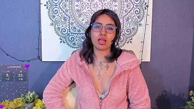 Snapshot of Nova_allen chatting on 09.12.25 Nova allen online show from 09.12.25