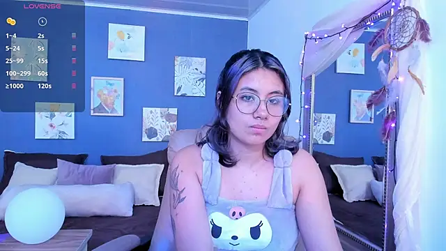 Snapshot of Nova_allen chatting on 10.03.25 Nova allen online show from 10.03.25