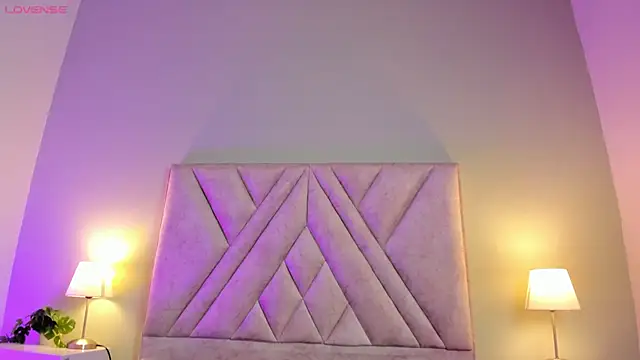 victoria becker  online show from 04.06.26