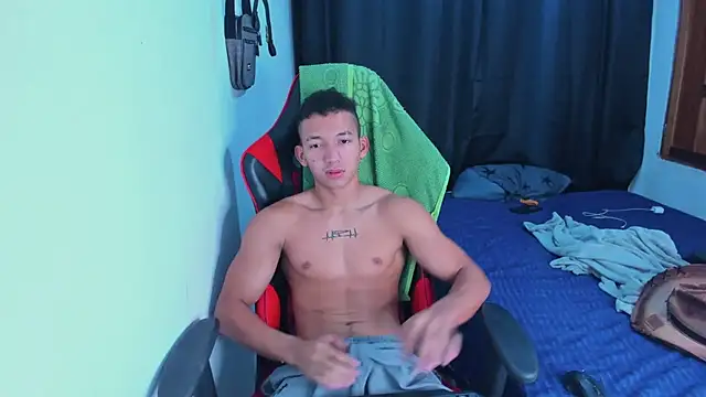 Snapshot of JuanchiT66 chatting on 06.17.26 JuanchiT66 online show from 06.17.26
