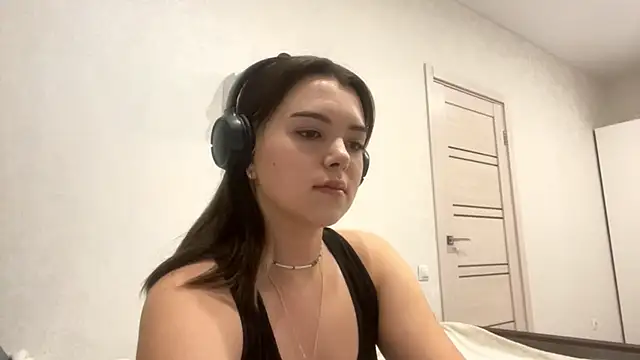 Snapshot of PUP_PUP_Sea chatting on 09.29.25 PUP PUP Sea online show from 09.29.25