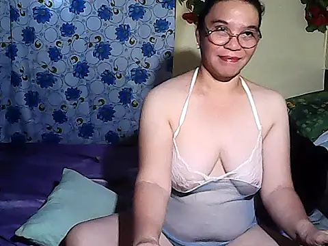 Adeline05 online show from 03.20.26