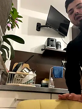 imooLoov online show from 11.10.25