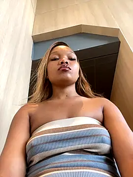 Snapshot of BaddestAss22 chatting on 10.01.25 BaddestAss22 online show from 10.01.25