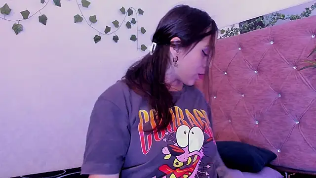 Snapshot of JulianaCarter chatting on 05.02.26 JulianaCarter online show from 05.02.26