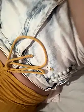 Snapshot of MaluLemos chatting on 09.12.25 MaluLemos online show from 09.12.25