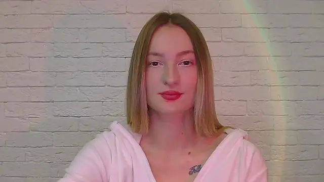 Snapshot of Alice_Sweet_01 chatting on 11.28.25 Alice Sweet 01 online show from 11.28.25