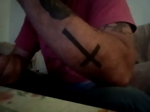 Snapshot of Feistysausage chatting on 10.24.25 Feistysausage online show from 10.24.25