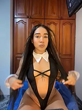 KaditaNavarro online show from 04.17.26