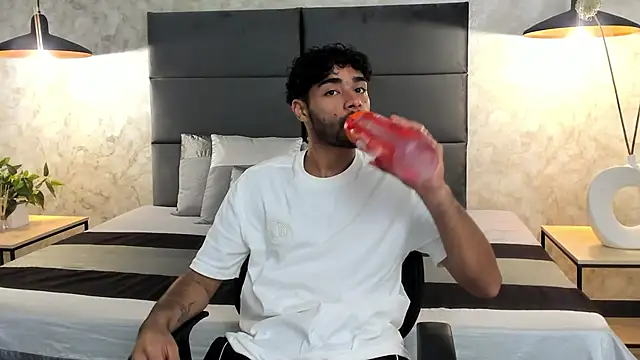 RaphaelDufort online show from 11.22.25