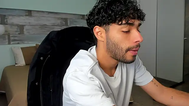 RaphaelDufort online show from 12.15.25