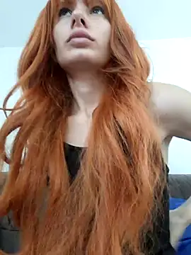 Snapshot of D4ddyslut chatting on 06.23.26 D4ddyslut online show from 06.23.26