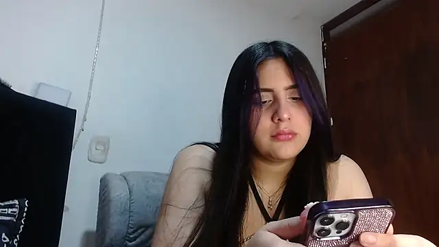 Electraweb 09 online show from 10.29.25