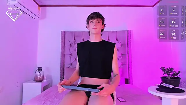 Diamond Piarce online show from 02.07.26