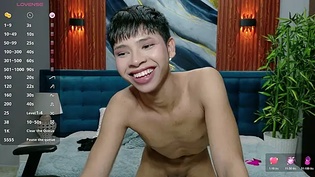 Snapshot of dilan_911 chatting on 11.18.25 dilan 911 online show from 11.18.25