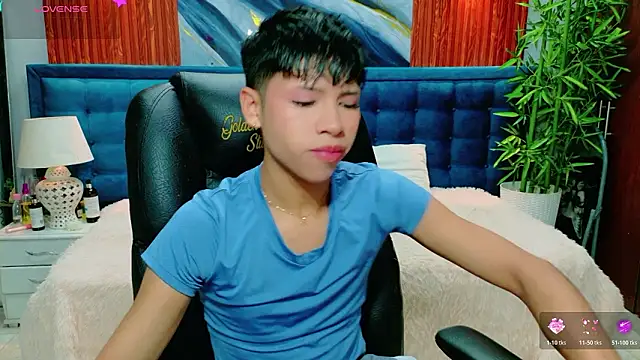 Snapshot of dilan_911 chatting on 02.22.26 dilan 911 online show from 02.22.26