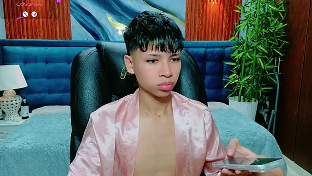 Snapshot of dilan_911 chatting on 02.25.26 dilan 911 online show from 02.25.26