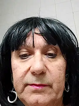 Emily de Carla online show from 11.18.25