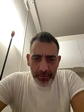 Snapshot of Skizzo6980 chatting on 02.15.26 Skizzo6980 online show from 02.15.26