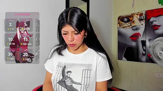 Raven Rouge  online show from 09.18.25