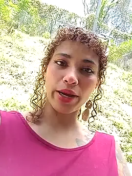 Vikyvoyeur online show from 10.02.25