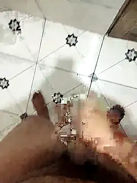 Snapshot of dsvrsa chatting on 10.04.25 dsvrsa online show from 10.04.25