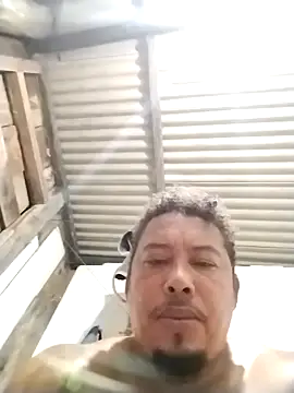 Snapshot of dsvrsa chatting on 10.27.25 dsvrsa online show from 10.27.25