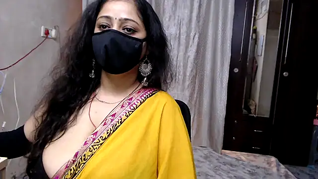 Snapshot of sexy_indianboobs chatting on 07.16.26 sexy indianboobs online show from 07.16.26