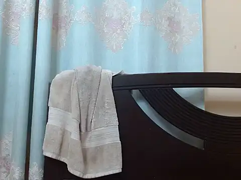 smallcuute online show from 09.16.25