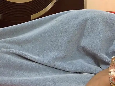 smallcuute online show from 11.17.25