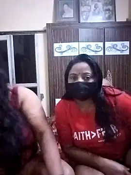 LoveOnStream online show from 02.25.26