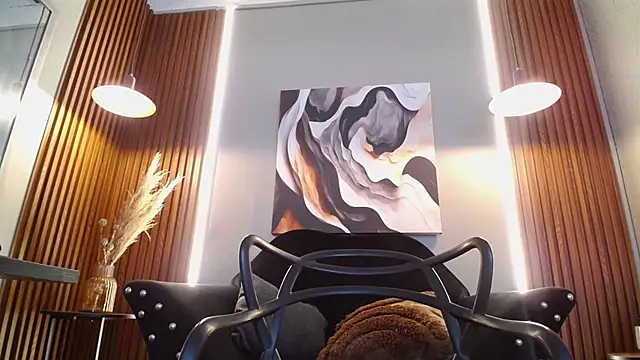 CurlyDani online show from 03.31.26