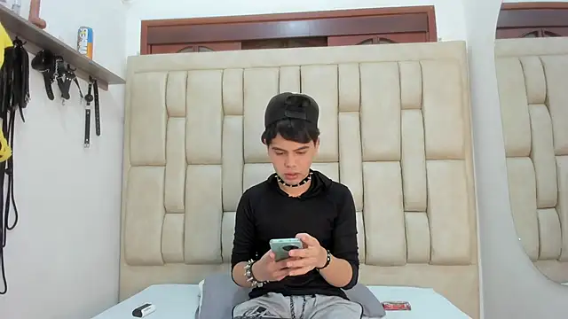 Felipe Cold online show from 02.05.26