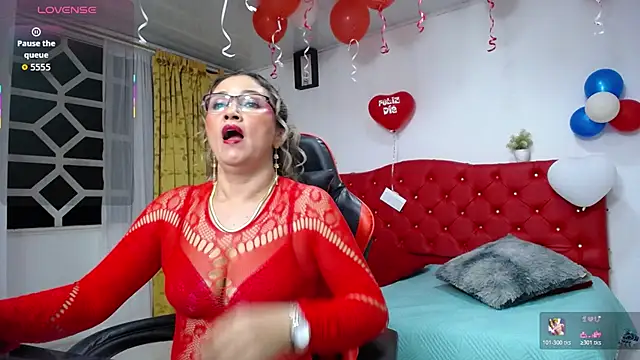 Snapshot of noelia_milf19 chatting on 02.14.26 noelia milf19 online show from 02.14.26