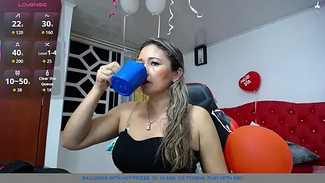 Snapshot of noelia_milf19 chatting on 02.20.26 noelia milf19 online show from 02.20.26