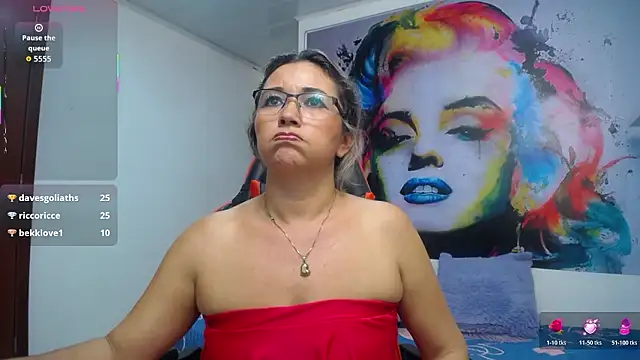 Snapshot of noelia_milf19 chatting on 03.08.26 noelia milf19 online show from 03.08.26