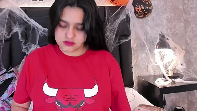 crystaldarliing online show from 10.25.25