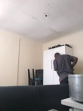 Snapshot of TmanZim2025 chatting on 09.20.25 TmanZim2025 online show from 09.20.25