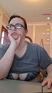 queenpeaches121 online show from 04.02.26