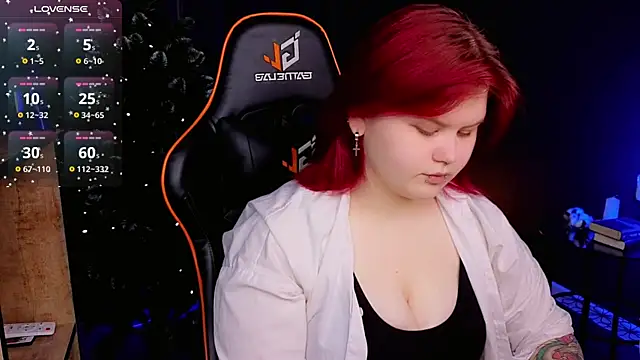 fillisfox  online show from 12.03.25