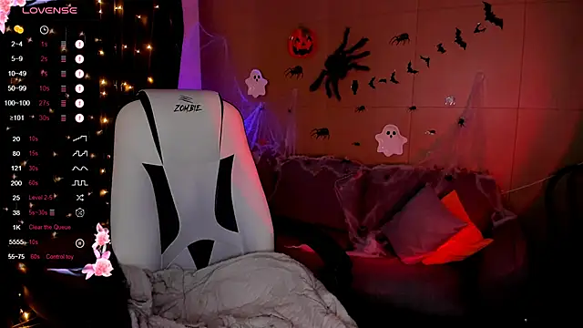 AnyaTaylor  online show from 10.29.25