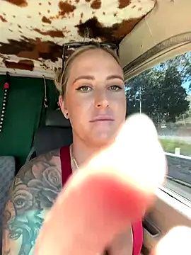 OdetteDelane online show from 11.20.25