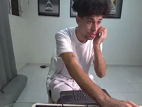 Dollarhot30 online show from 01.14.26