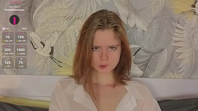 Snapshot of JulietteRain chatting on 10.18.25 JulietteRain online show from 10.18.25