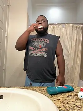 Snapshot of mistermidnightsnack chatting on 09.26.25 mistermidnightsnack online show from 09.26.25