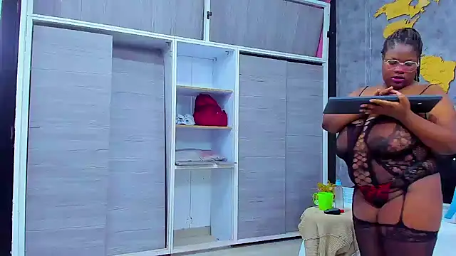 Maiam  Rossi online show from 10.03.25